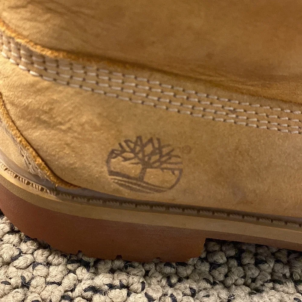 Timberland 6 Inch Waterproof Boots Size 2 in GUC